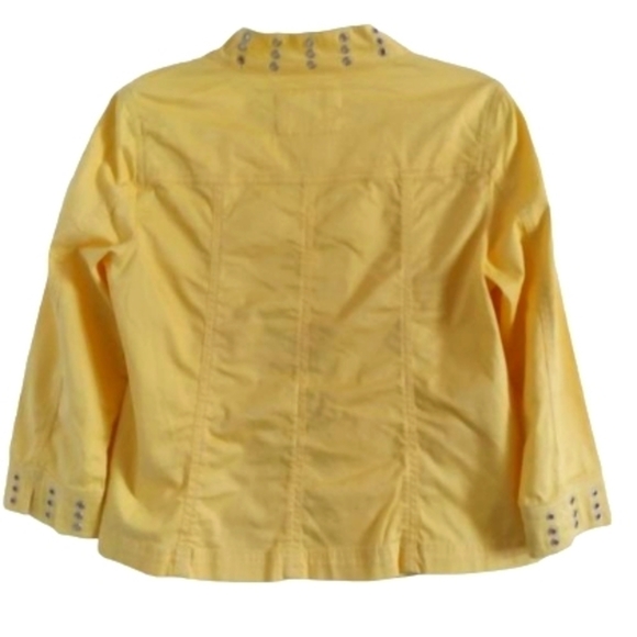 Tria |  Yellow jacket with grommet detail, 3/4 sleeve,pockets - Picture 4 of 7